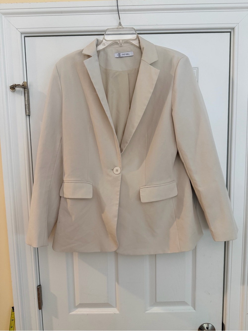 Ladies Size Large "Cicy Bell" OCT 86 Cream Single-Button Blazer GUC